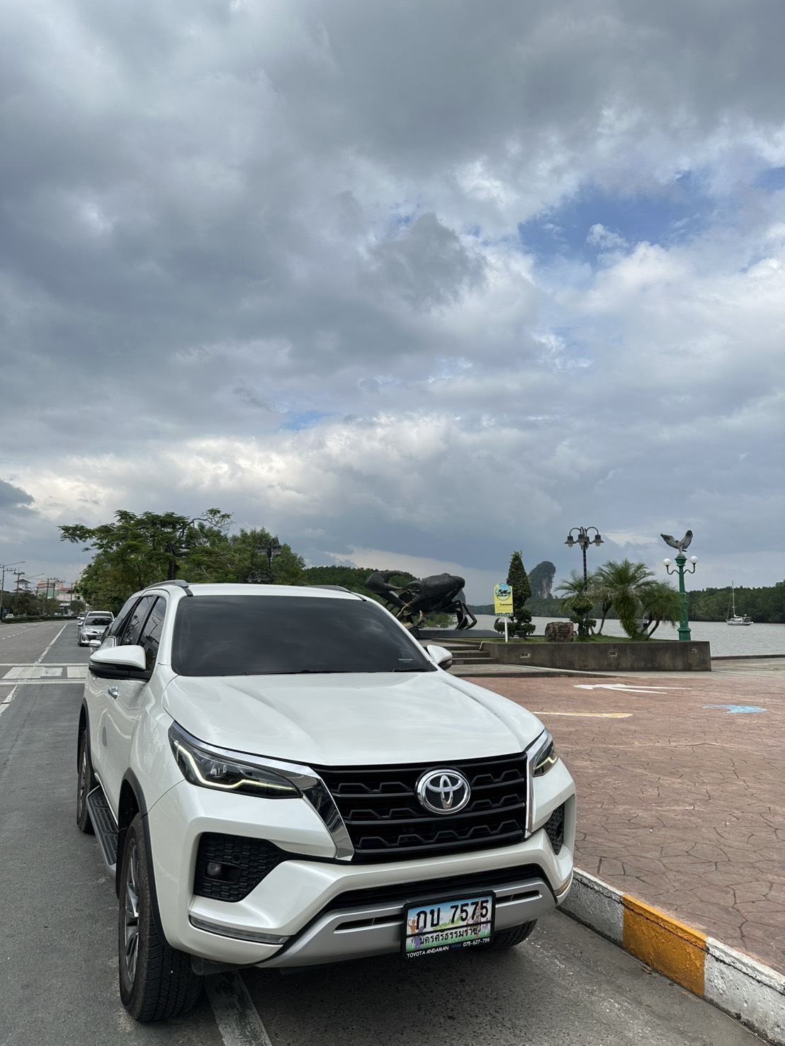 Toyota Fortuner 2